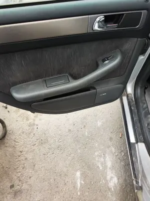Foto de ELEVALUNAS TRASERO IZQUIERDO AUDI A6 BERLINA (4B2) 2.5 V6 24V TDI (150 CV / 110 KW)