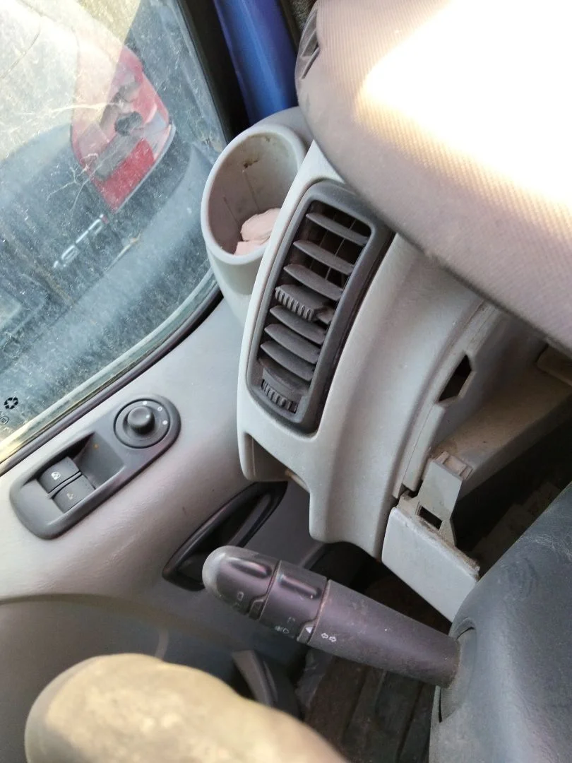 Foto de MANDO LUCES RENAULT TRAFIC II COMBI 1.9 Diesel (101 CV / 74 KW)