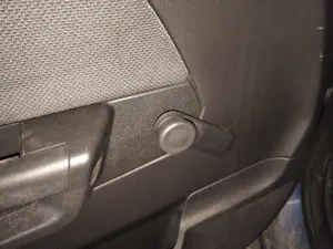 Foto de MANETA ELEVALUNAS TRASERA IZQUIERDA OPEL ASTRA H BERLINA 1.3 16V CDTI CAT (Z 13 DTH / L4I) (90 CV / 66 KW)