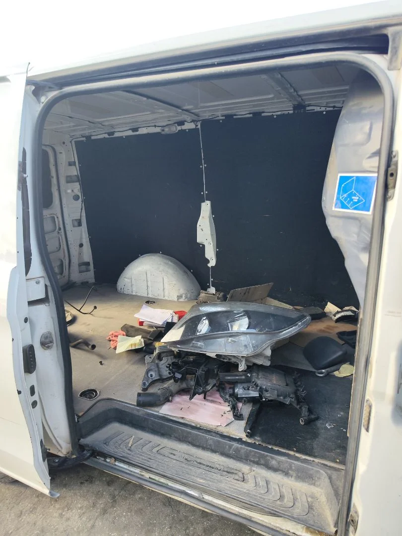 Foto de GOMAS CONTORNO PUERTA MERCEDES-BENZ VITO FURGÓN (447) 1.6 CDI CAT (114 CV / 84 KW) referencia A4477411000