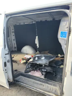 Foto de GOMAS CONTORNO PUERTA MERCEDES-BENZ VITO FURGÓN (447) 1.6 CDI CAT (114 CV / 84 KW) referencia A4477411000
