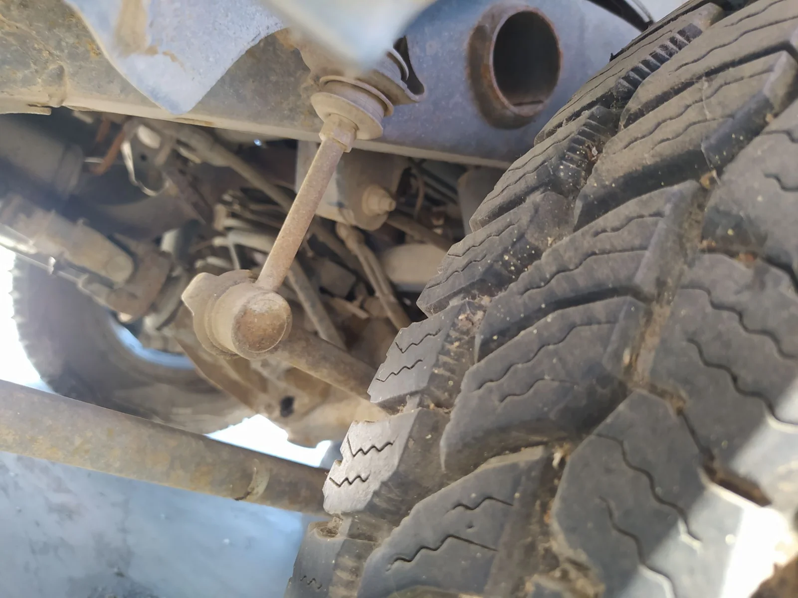 Foto de BARRA ESTABILIZADORA TRASERA TOYOTA LAND CRUISER (J9) 3.0 Turbodiesel (125 CV / 92 KW)