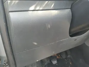 Foto de CAJA RELES / FUSIBLES VOLKSWAGEN FOX (5Z1)(04.2005) 1.4  (75 CV / 55 KW)