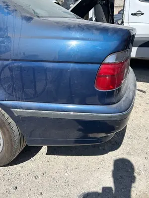 Foto de PARAGOLPES TRASERO BMW SERIE 5 TOURING (E39) 2.0 24V (150 CV / 110 KW)