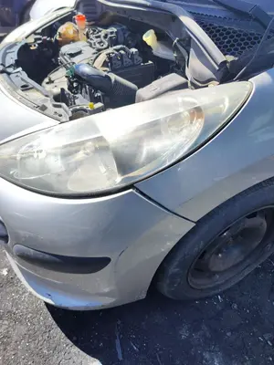 Foto de FARO IZQUIERDO PEUGEOT 207 1.4 (73 CV / 54 KW) referencia 620895 foto 2