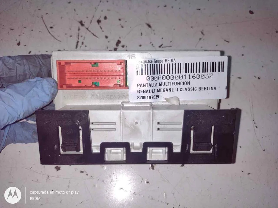 Foto de PANTALLA MULTIFUNCION RENAULT MEGANE II CLASSIC BERLINA referencia 8200107839