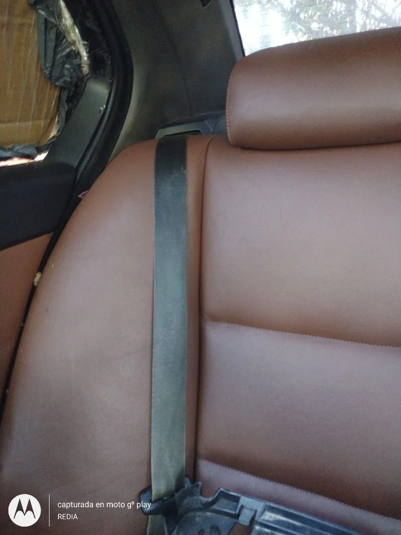 Foto de CINTURON SEGURIDAD TRASERO DERECHO BMW SERIE 5 BERLINA (E60) 3.0 Turbodiesel CAT (218 CV / 160 KW)