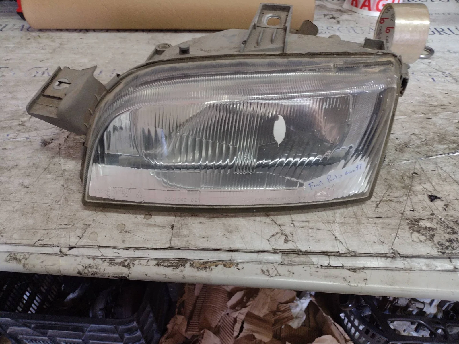 Foto de FARO IZQUIERDO FIAT I PUNTO (176) BERLINA 1.1 (54 CV / 40 KW) referencia 202145251