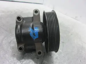 Foto de BOMBA DIRECCION FORD FOCUS BERLINA (CAK) referencia 5BB2530 foto 2