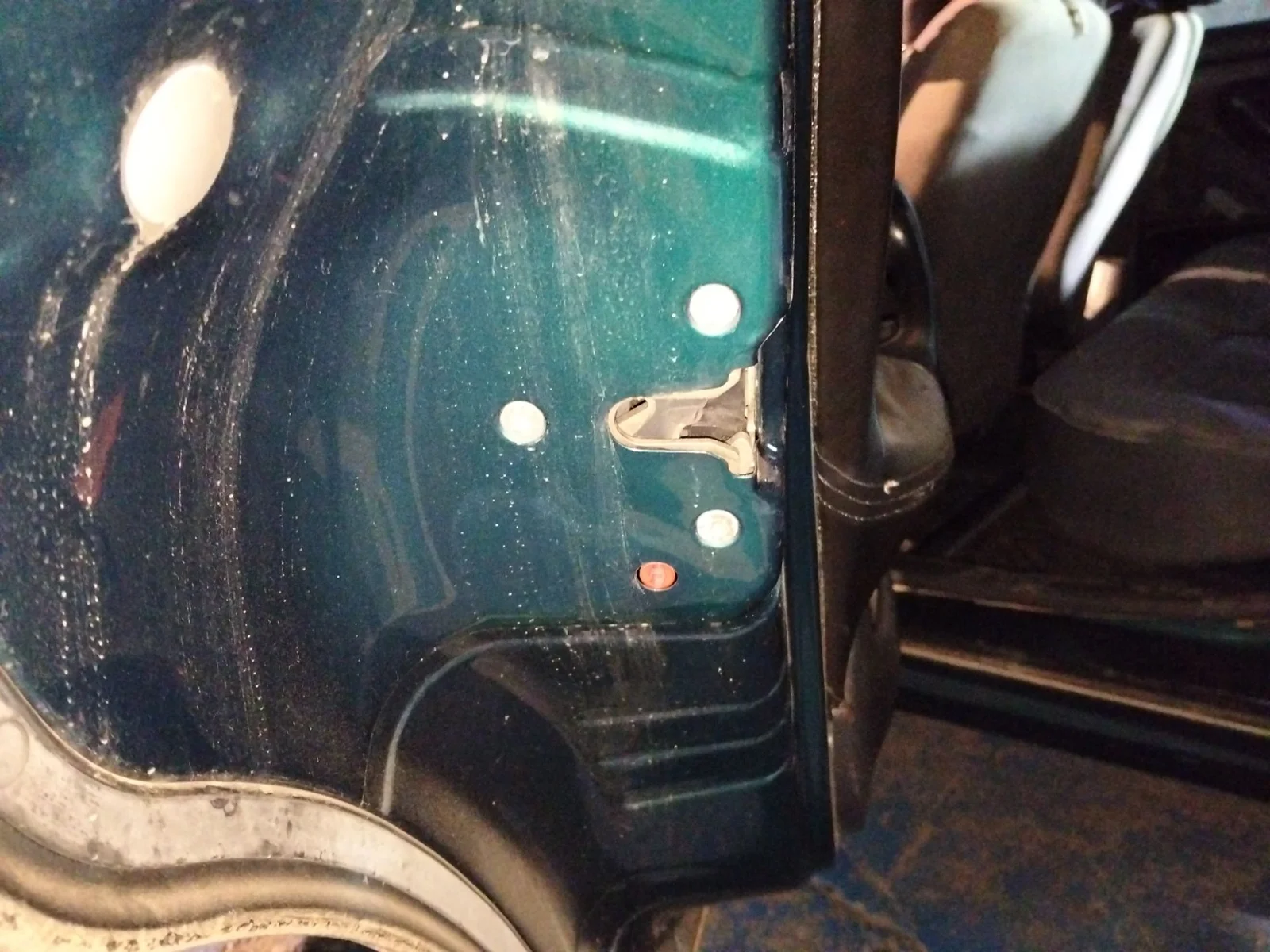 Foto de CERRADURA PUERTA TRASERA IZQUIERDA PEUGEOT 406 BERLINA (S1/S2) 2.0 HDi CAT (90 CV / 66 KW) referencia 913870