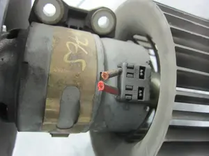 Foto de MOTOR CALEFACCION BMW SERIE 3 BERLINA (E46) 3.0 24V Turbodiesel CAT (184 CV / 135 KW) referencia 62994 foto 4