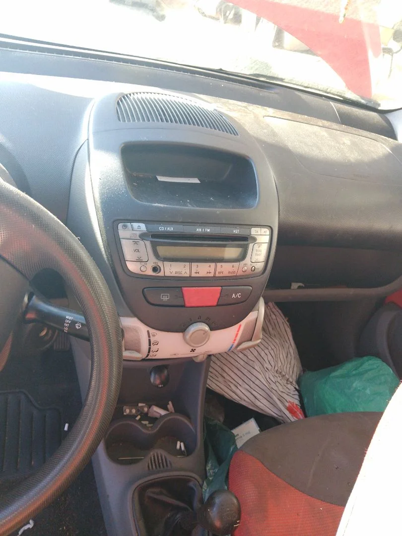 Foto de CALEFACCION ENTERA NORMAL PEUGEOT 107 1.0 CAT (384F) (68 CV / 50 KW)