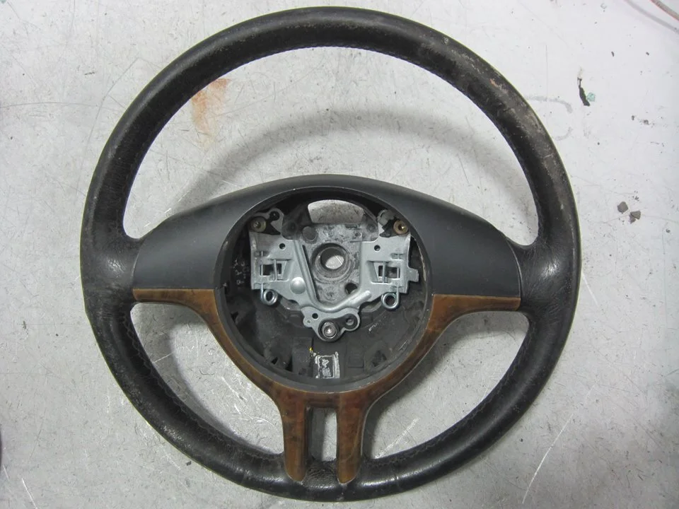 Foto de VOLANTE BMW SERIE 3 BERLINA (E46) 2.2 24V CAT (170 CV / 125 KW) referencia 32306770416