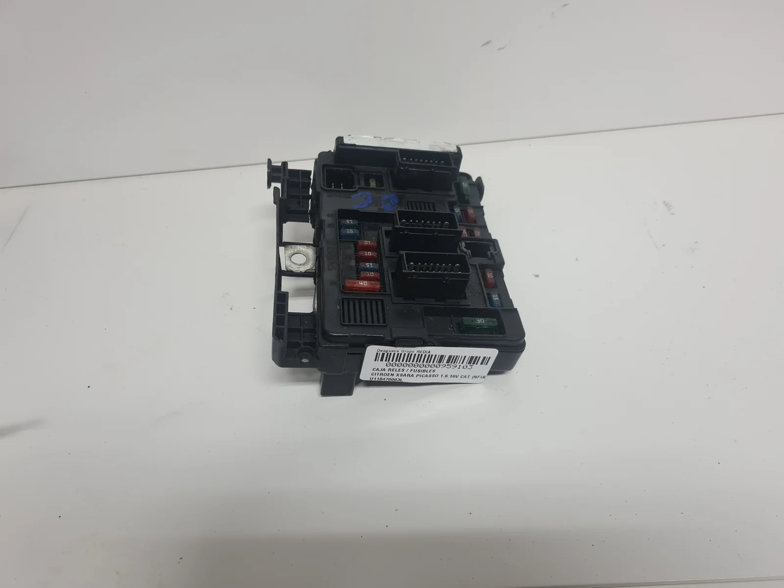 Foto de CAJA RELES / FUSIBLES CITROEN XSARA PICASSO referencia U118470003L