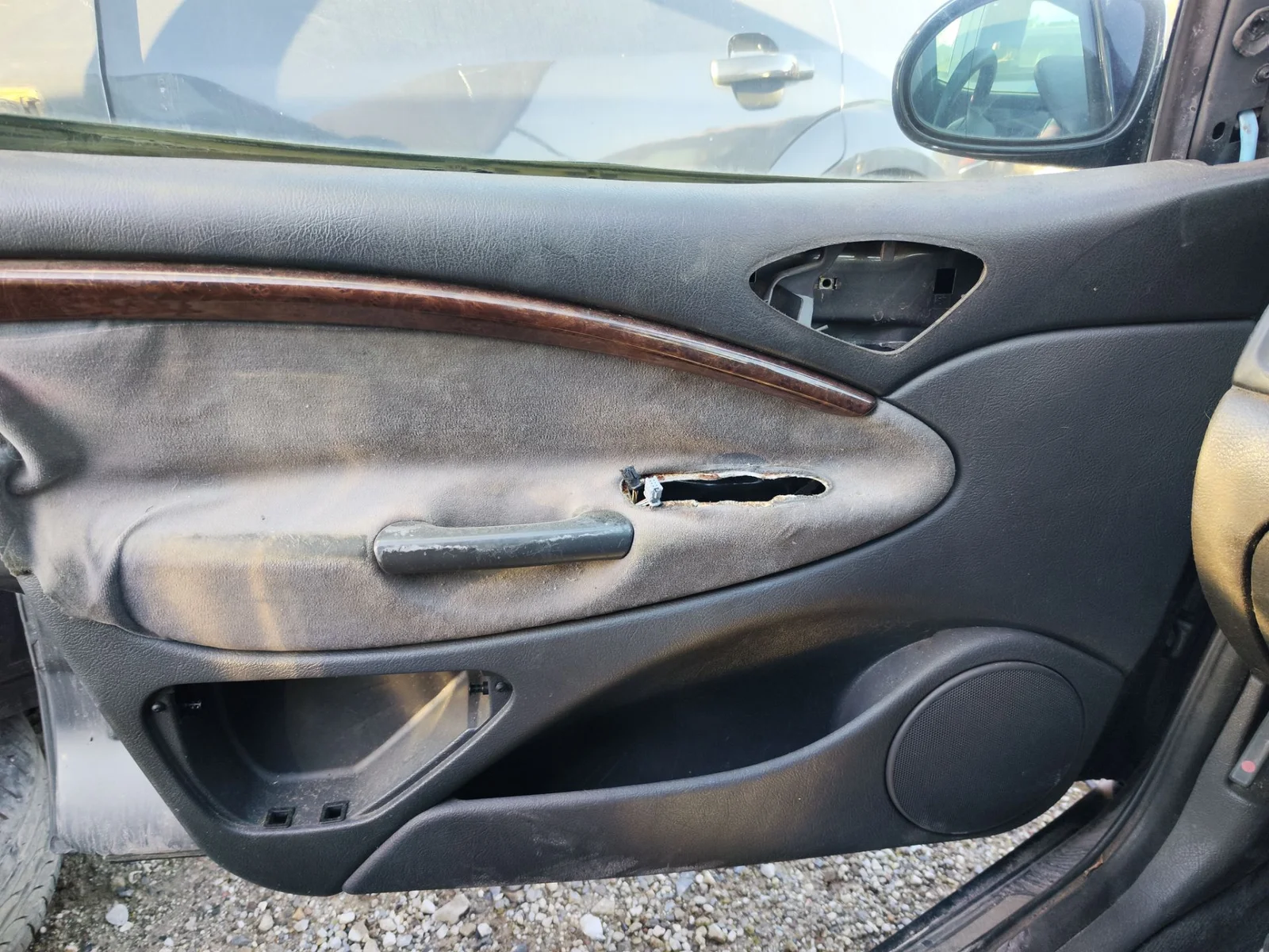 Foto de GUARNECIDO PUERTA DELANTERA IZQUIERDA CITROEN C5 BERLINA 2.0 HDi (109 CV / 80 KW) referencia 9329TA