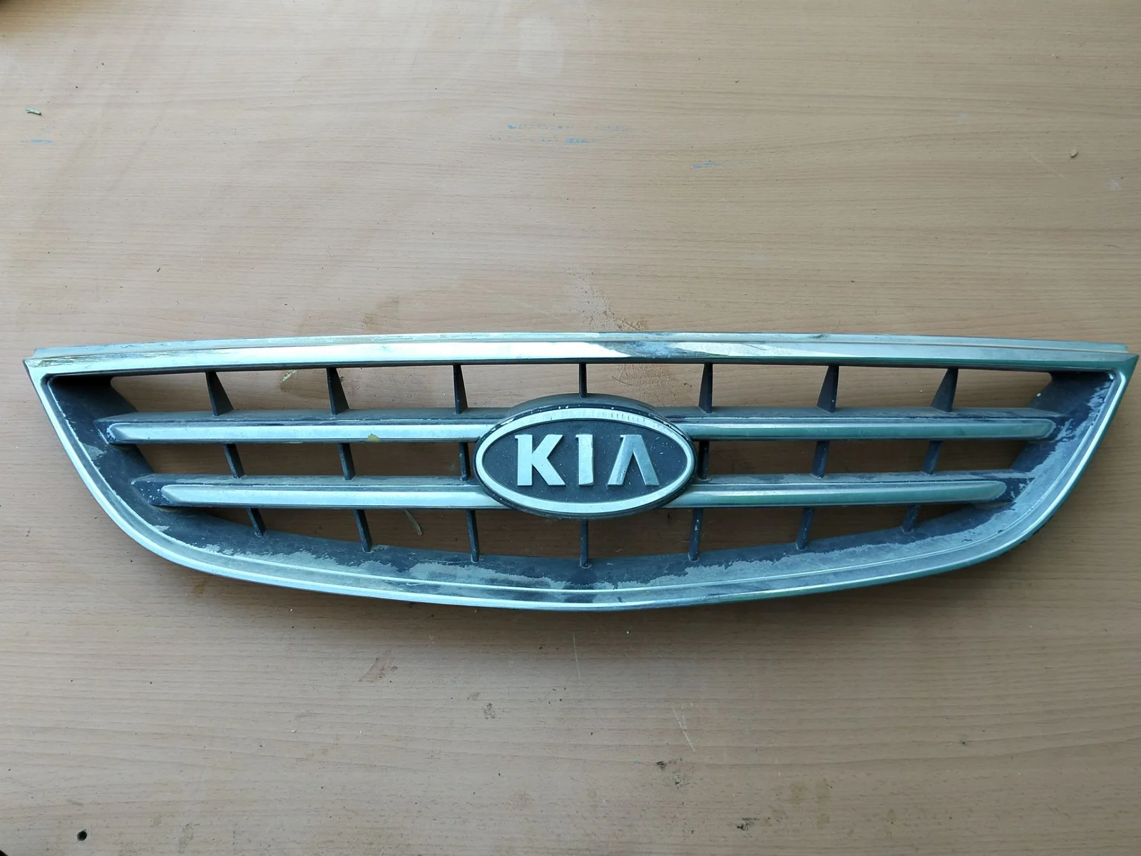 Foto de REJILLA DELANTERA KIA PICANTO (SA) 1.1 CAT (65 CV / 48 KW) referencia OK2EF50710