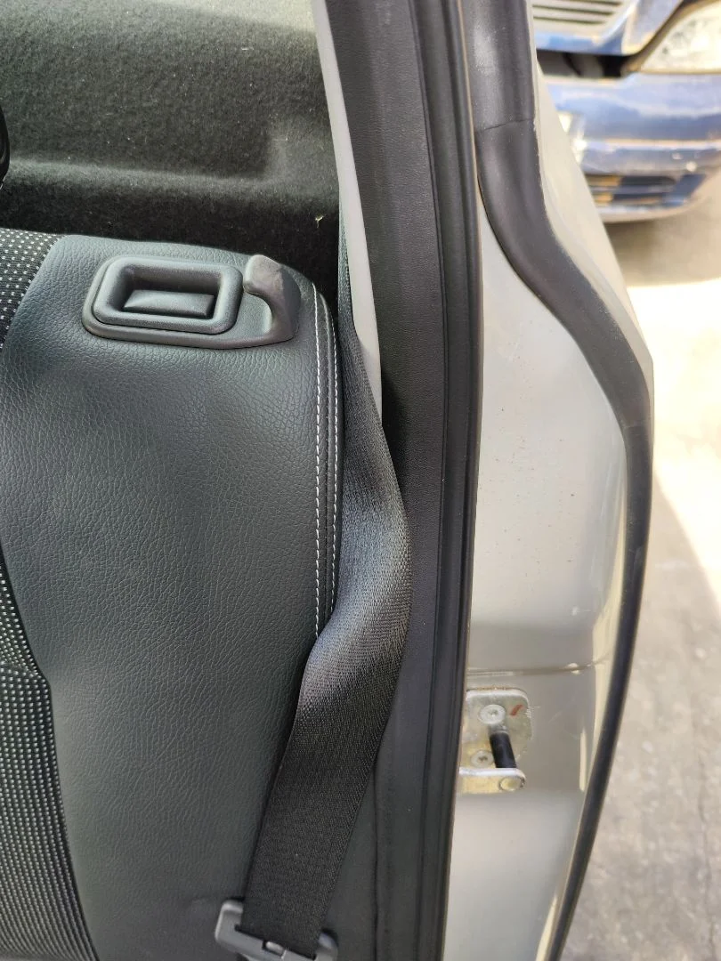 Foto de CINTURON SEGURIDAD TRASERO IZQUIERDO OPEL ASTRA H BERLINA 1.7 16V CDTI (110 CV / 81 KW)