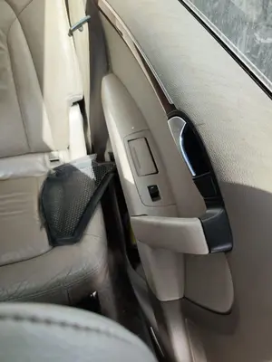 Foto de GUARNECIDO PUERTA TRASERA IZQUIERDA AUDI Q7 (4L) 3.0 V6 24V TDI (233 CV / 171 KW) referencia 4L0867303AAFKZ