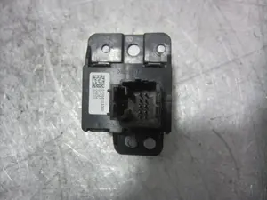 Foto de FRENO DE MANO ELECTRICO FIAT 500X (334) 2.0 16V Multijet CAT (140 CV / 103 KW) referencia 07356123300 foto 4