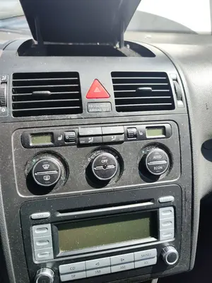 Foto de MANDO CALEFACCION / AIRE ACONDICIONADO VOLKSWAGEN TOURAN (1T1) 1.9 TDI (105 CV / 77 KW)