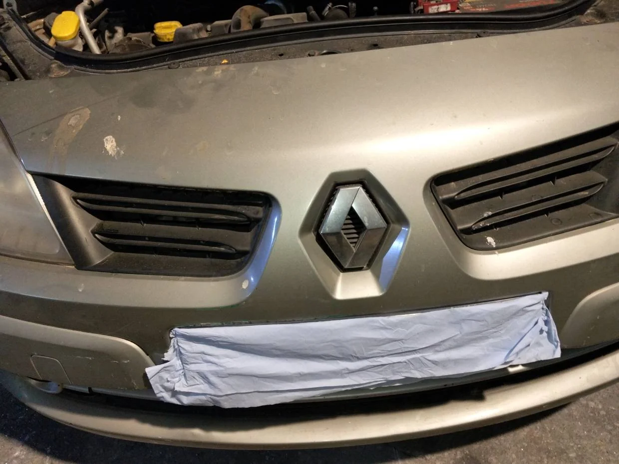 Foto de INTERCOOLER RENAULT SCENIC II (JM)