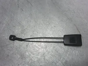 Foto de ENGANCHE CINTURON TRASERO DERECHO MERCEDES-BENZ CLASE A (BM 168) 1.9 CAT (125 CV / 92 KW) referencia 1688603169 foto 2