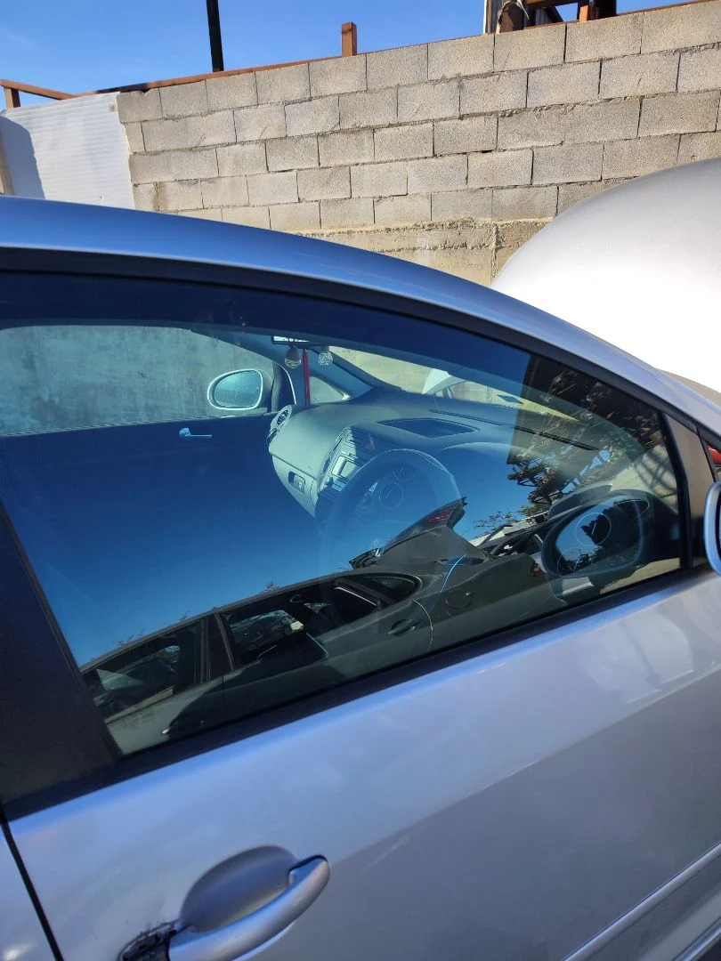Foto de LUNA DELANTERA DERECHA VOLKSWAGEN GOLF PLUS V (5M1) 1.9 TDI (105 CV / 77 KW)