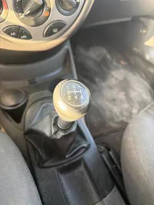 Foto de PALANCA CAMBIO FORD FOCUS BERLINA (CAK)