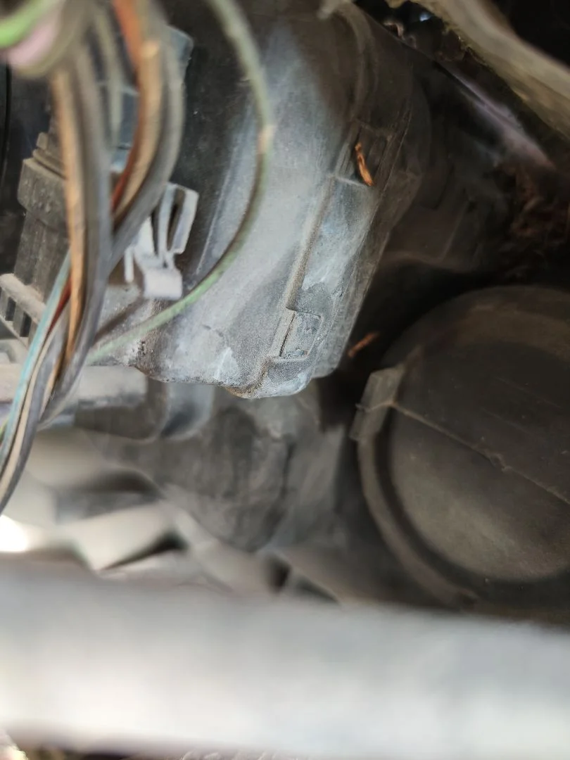Foto de CAJA PRECALENTAMIENTO RENAULT MEGANE II BERLINA 5P 1.5 dCi Diesel (101 CV / 74 KW)