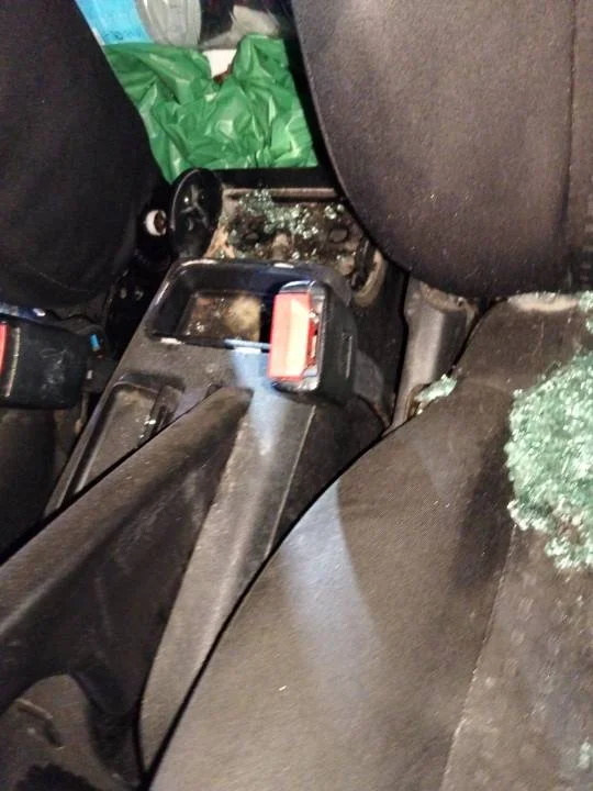Foto de ENGANCHE CINTURON DELANTERO IZQUIERDO VOLKSWAGEN GOLF IV BERLINA (1J1)(10.1997)