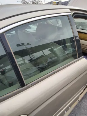 Foto de LUNA TRASERA DERECHA JAGUAR X-TYPE 2.1 V6 24V CAT (156 CV / 115 KW)