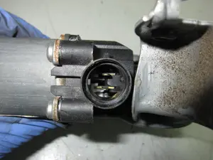 Foto de ELEVALUNAS DELANTERO DERECHO NISSAN ALMERA (N16/E) 1.8 16V CAT (116 CV / 85 KW) referencia 400600 foto 4