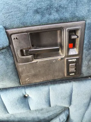 Foto de MANETA INTERIOR DELANTERA IZQUIERDA CHEVROLET ASTRO VAN 4.3 V6 CAT (189 CV / 139 KW)