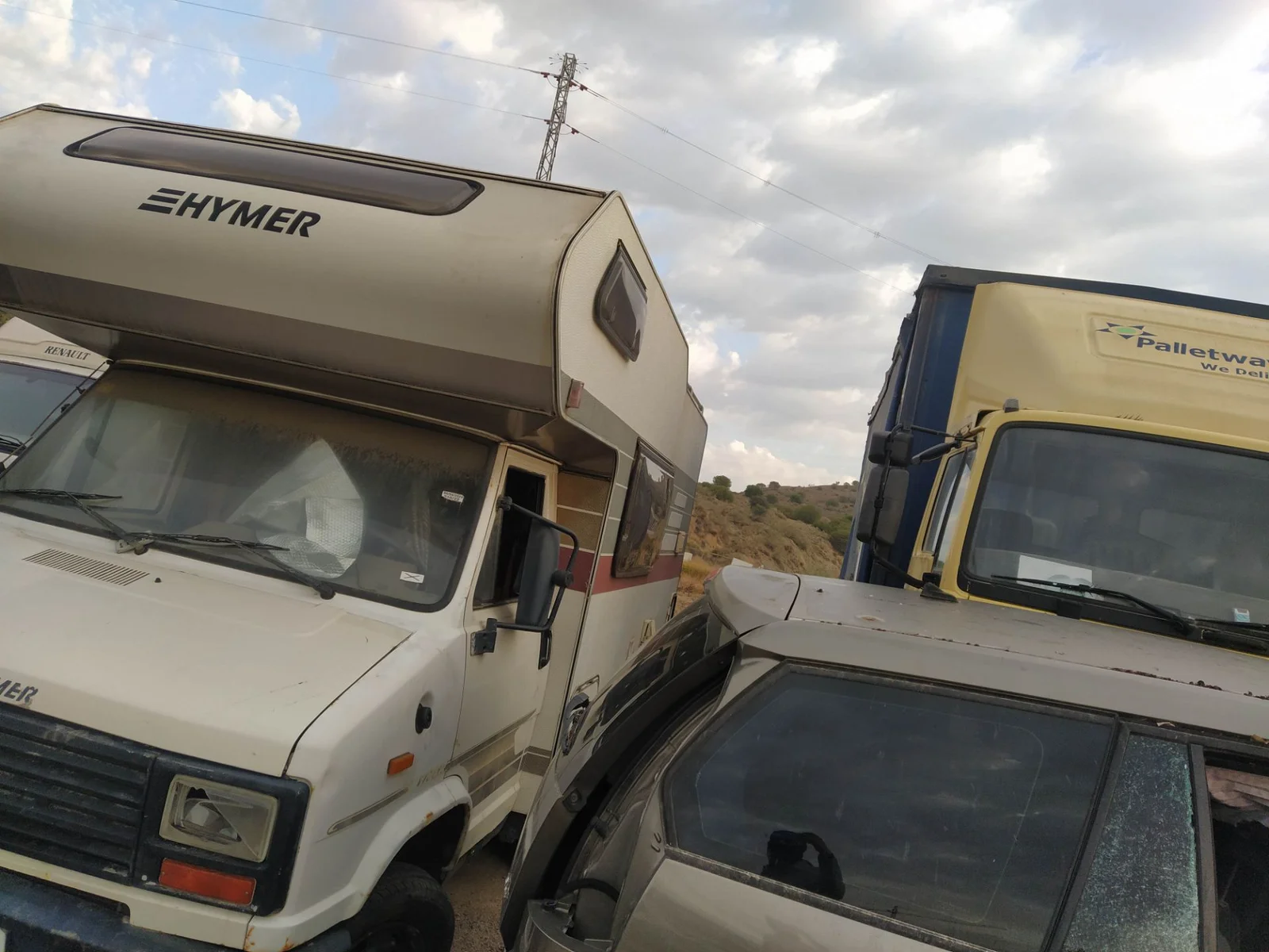 Foto de ALETA DELANTERA IZQUIERDA PEUGEOT J5 (280)() 2.5 Diesel (73 CV / 54 KW)