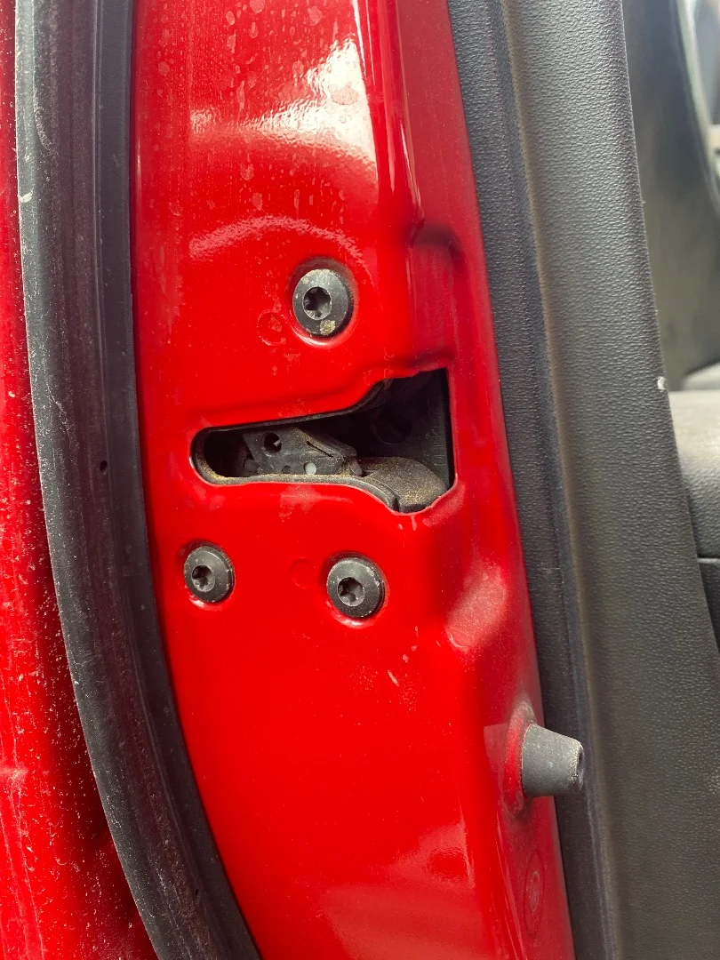 Foto de CERRADURA PUERTA DELANTERA IZQUIERDA HYUNDAI I30 (FD) 1.6 CRDi CAT (116 CV / 85 KW) referencia 81310-2L020