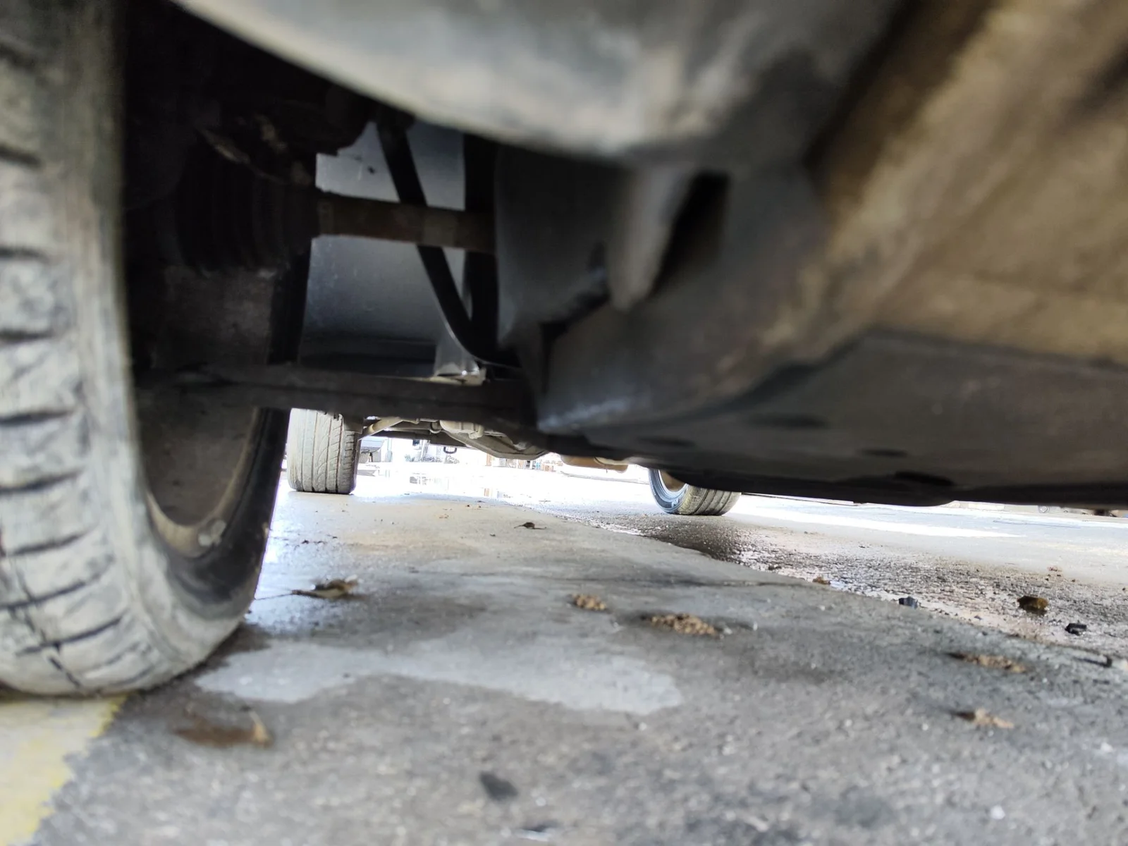Foto de BRAZO SUSPENSION DELANTERO DERECHO LAND ROVER FREELANDER (LN) 2.0 Td4 CAT (109 CV / 80 KW)