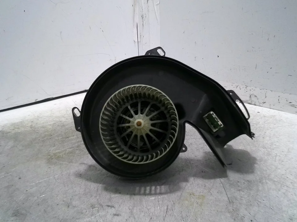 Foto de MOTOR CALEFACCION OPEL MERIVA 1.7 16V DTI CAT (Y 17 DT / LR6) (75 CV / 55 KW) referencia 59710