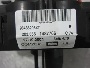 Foto de MANDO MULTIFUNCION CITROEN C3 1.4 HDi (68 CV / 50 KW) referencia 96488208XT foto 7