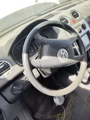Foto de VOLANTE VOLKSWAGEN CADDY (2K)(02.2004) 1.9 TDI (BSU) (75 CV / 55 KW)