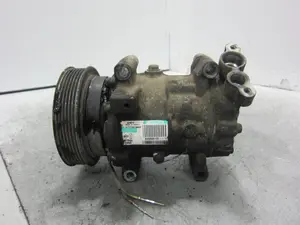 Foto de COMPRESOR AIRE ACONDICIONADO RENAULT CLIO III 1.5 dCi Diesel (68 CV / 50 KW) referencia 8200600122 foto 1