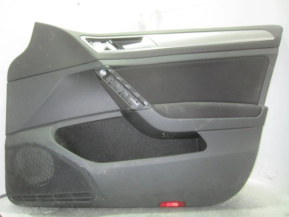 Foto de GUARNECIDO PUERTA DELANTERA DERECHA VOLKSWAGEN GOLF VII BERLINA (BQ1/BE2) 1.6 TDI (116 CV / 85 KW) referencia 5G4867012