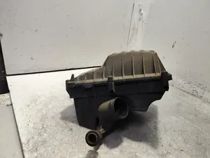 Foto de CAJA FILTRO AIRE OPEL CORSA C 1.2 16V CAT (Z 12 XE / LW4) (75 CV / 55 KW) referencia 13270894