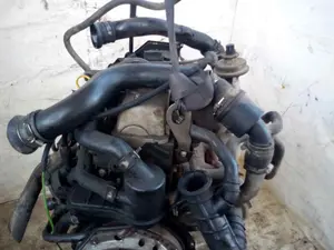 Foto de MOTOR COMPLETO FORD FOCUS FAMILIAR (CAK) 1.8 TDDI Turbodiesel CAT (90 CV / 66 KW) referencia C9DB foto 11