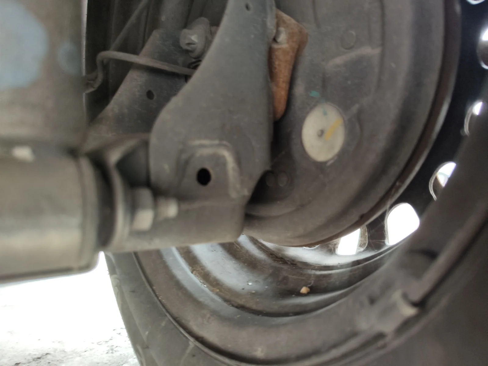Foto de MANGUETA TRASERA DERECHA OPEL CORSA D 1.3 16V CDTI (75 CV / 55 KW)