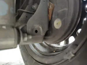 Foto de MANGUETA TRASERA DERECHA OPEL CORSA D 1.3 16V CDTI (75 CV / 55 KW)