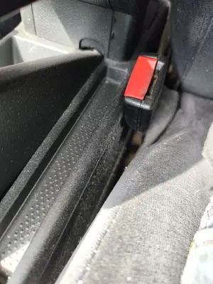 Foto de PRETENSOR AIRBAG IZQUIERDO VOLKSWAGEN PASSAT VARIANT (3B5) 1.9 TDI (110 CV / 81 KW)