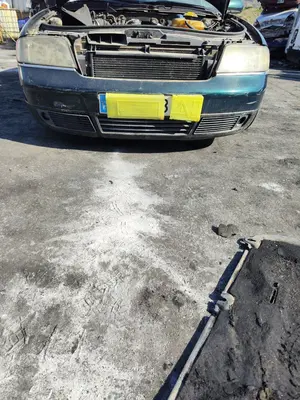 Foto de PARAGOLPES DELANTERO AUDI A6 BERLINA (4B2) 2.5 V6 24V TDI (150 CV / 110 KW)