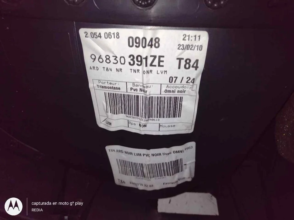 Foto de GUARNECIDO PUERTA TRASERA DERECHA PEUGEOT 3008 referencia 96830391ZE