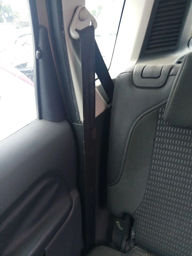 Foto de CINTURON SEGURIDAD TRASERO DERECHO CITROEN C3 PICASSO 1.6 16V (120 CV / 88 KW)