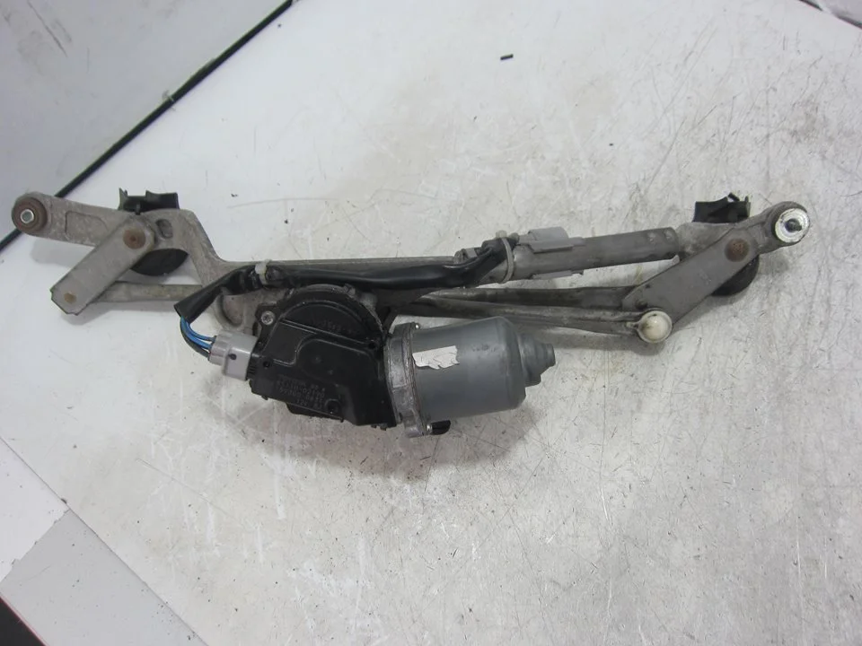 Foto de MOTOR LIMPIA DELANTERO TOYOTA AURIS (E15) 1.4 Turbodiesel CAT (90 CV / 66 KW) referencia 8511002190
